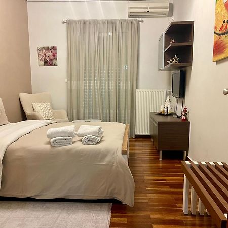 Elegant Downtown Retreat Apartment กาลามาตา ภายนอก รูปภาพ