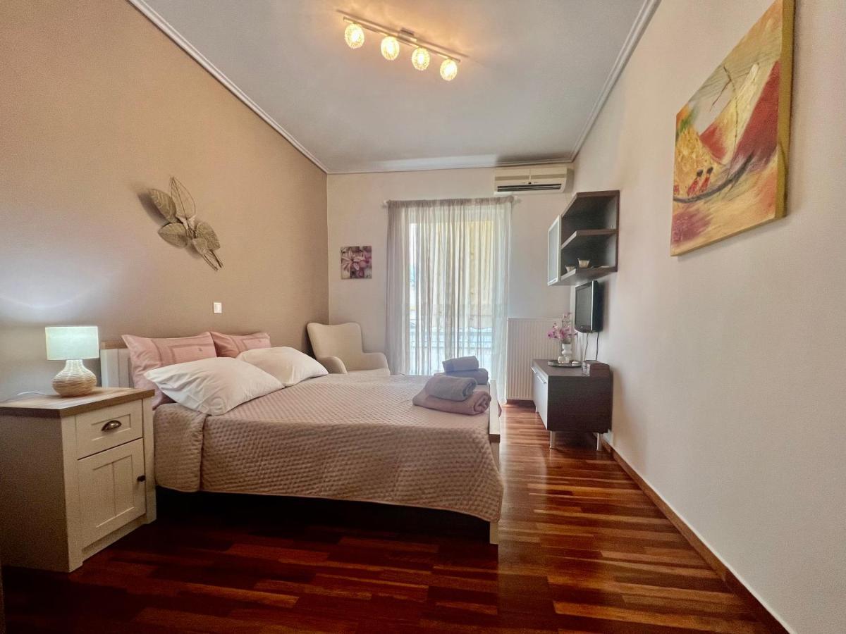 Elegant Downtown Retreat Apartment กาลามาตา ภายนอก รูปภาพ